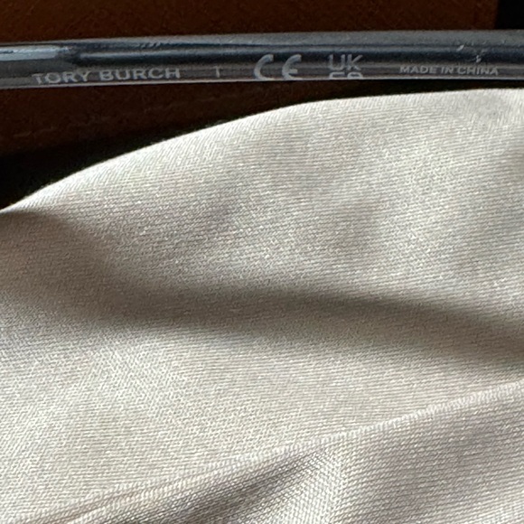 Tory Burch sunglasses - Picture 6 of 8
